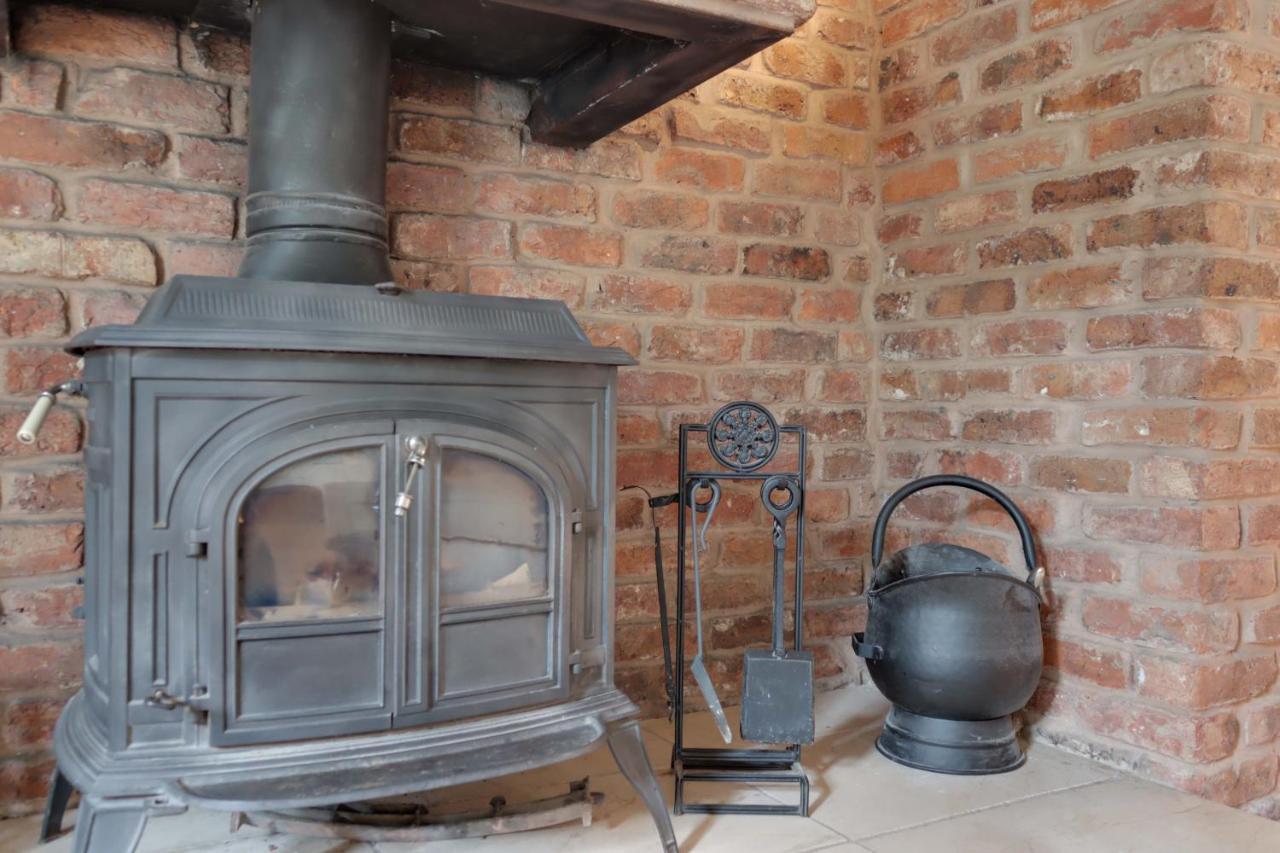 Bretton House Farm Retreat Villa Chester Luaran gambar